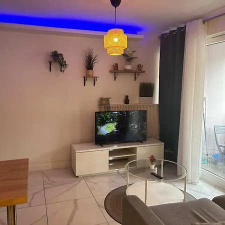 Apartment M35*marquer* Studio Annemasse